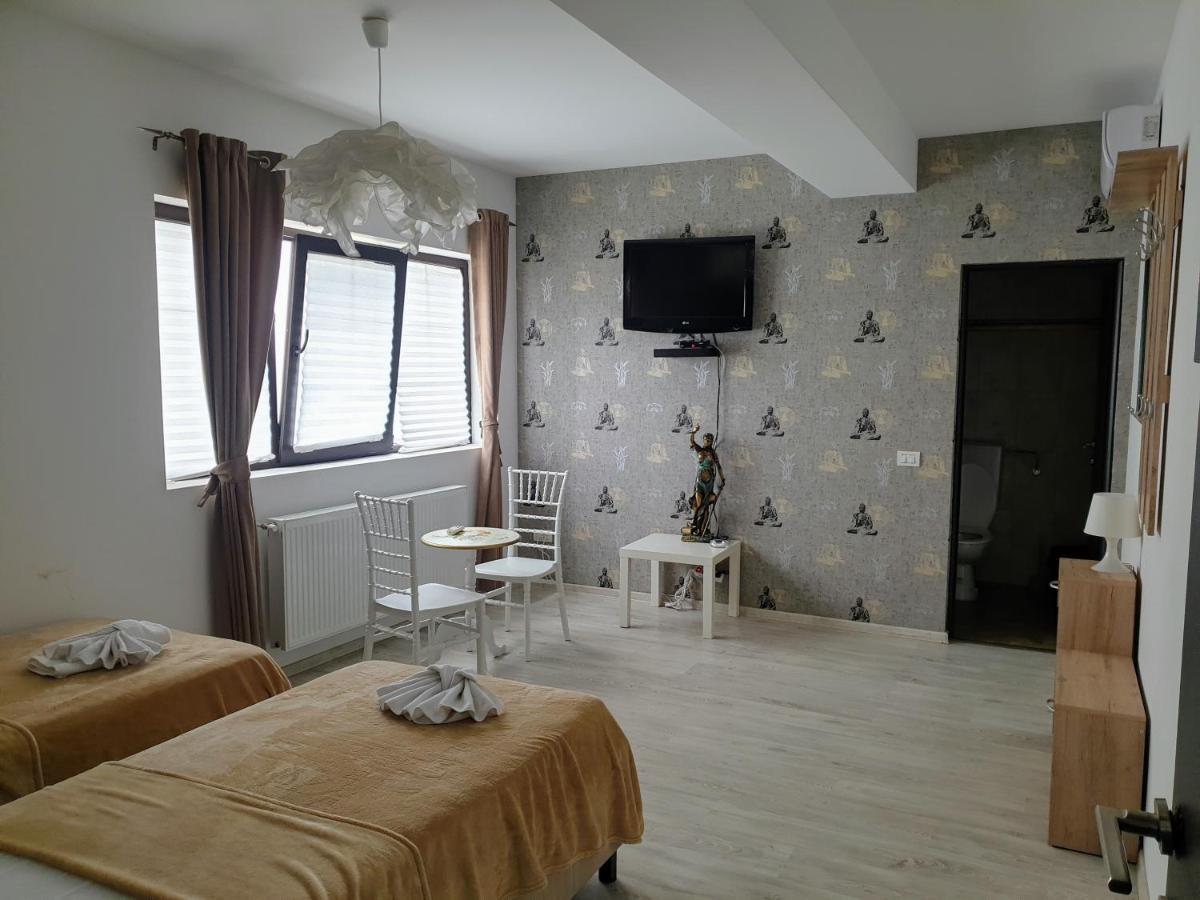Hotel Queen 부쿠레슈티 외부 사진