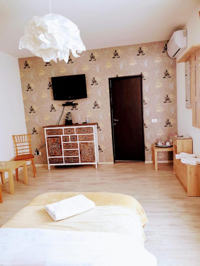 Hotel Queen 부쿠레슈티 외부 사진